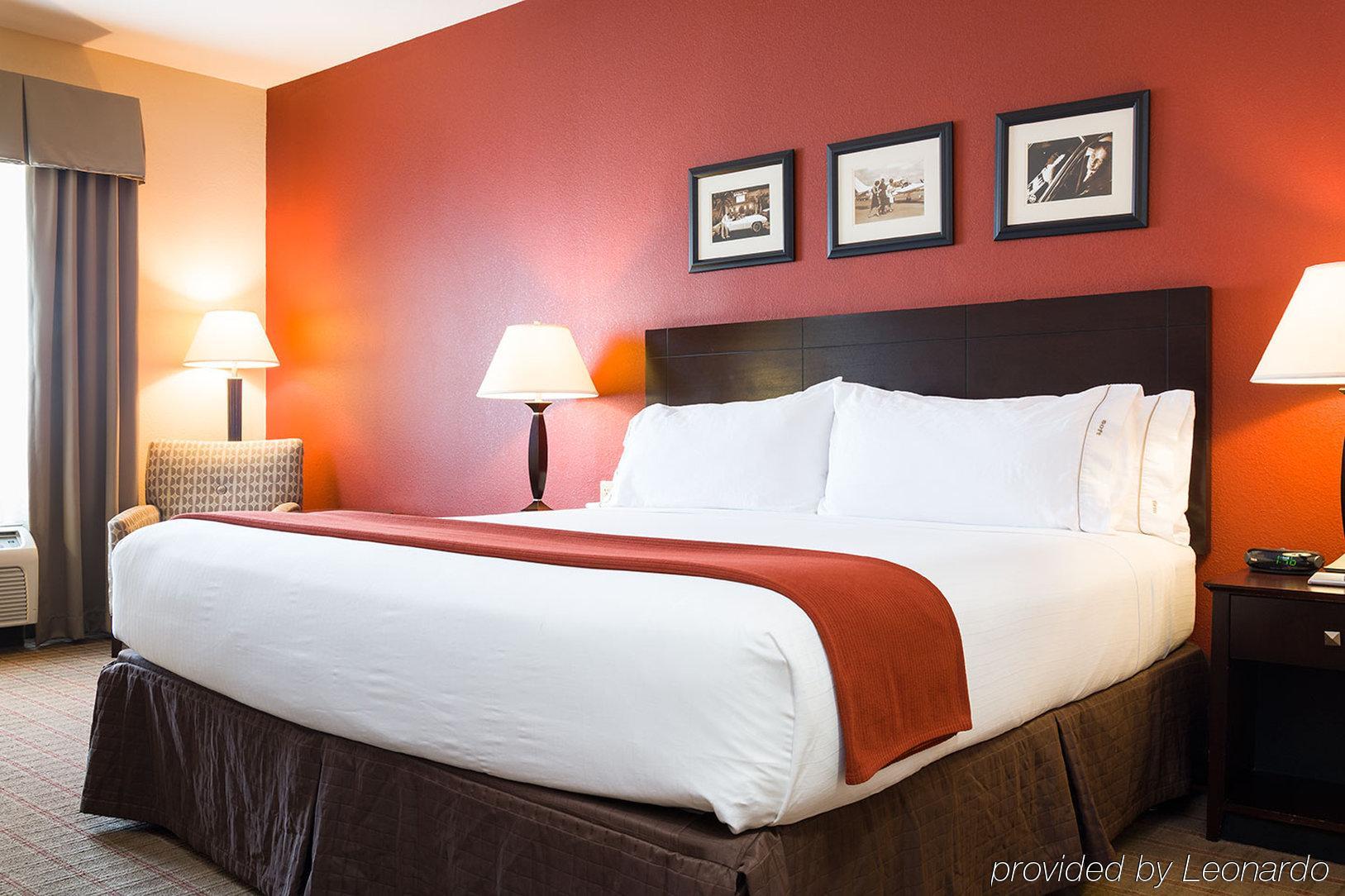 Holiday Inn Express & Suites East Wichita I-35 Andover By Ihg Exterior photo