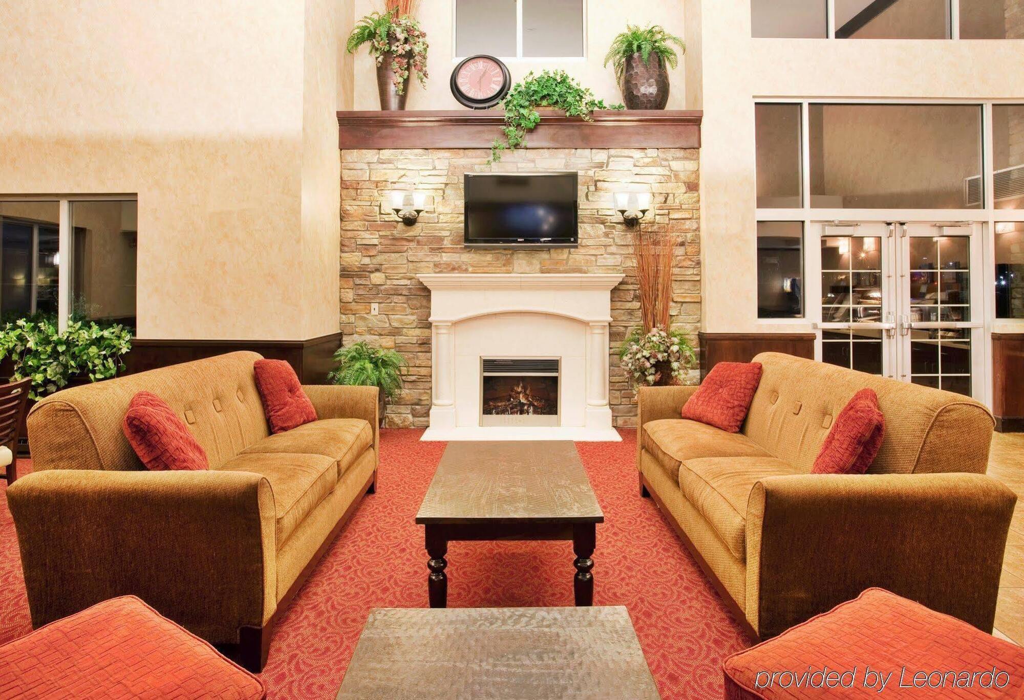 Holiday Inn Express & Suites East Wichita I-35 Andover By Ihg Exterior photo